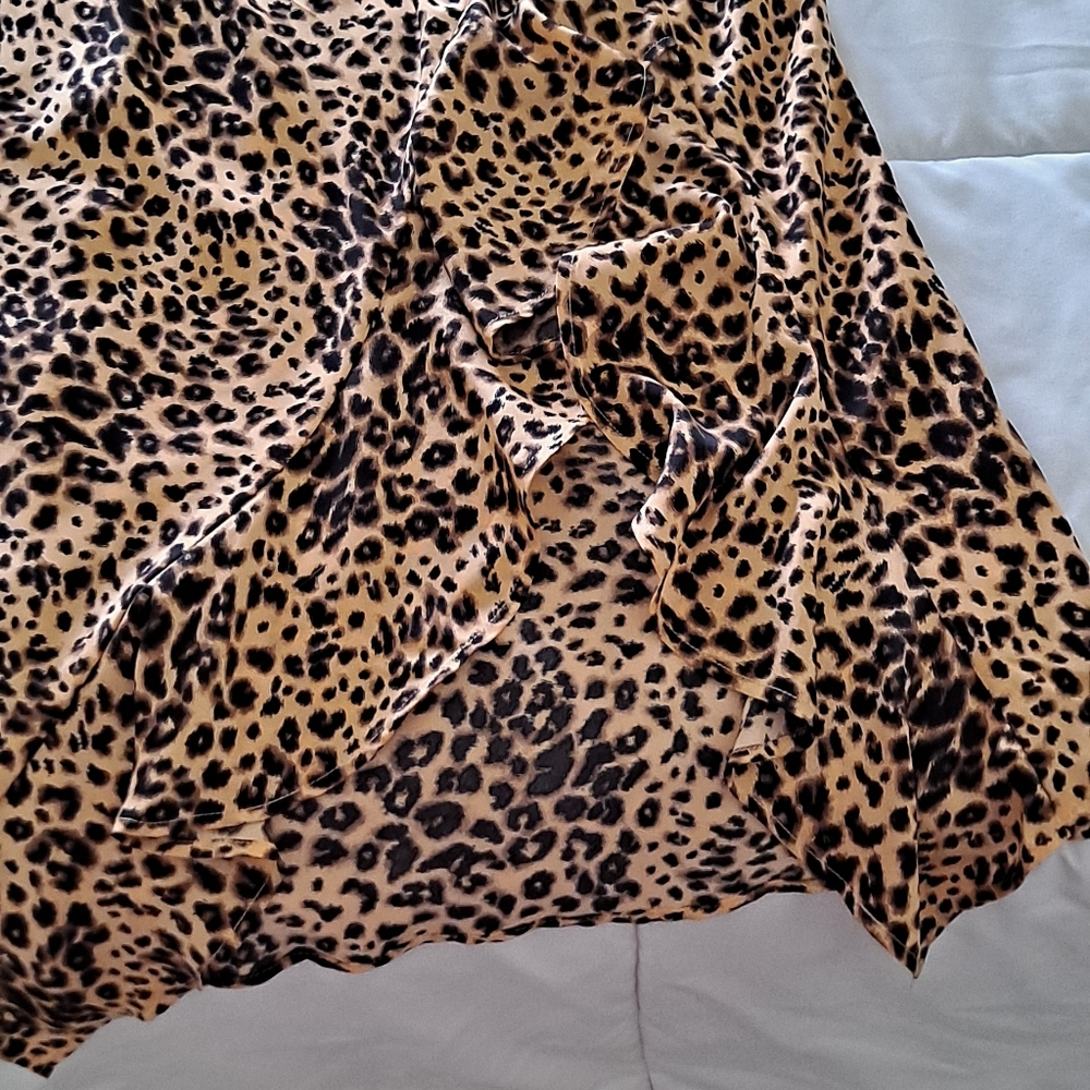 SKIRT - Picture 2 of 3